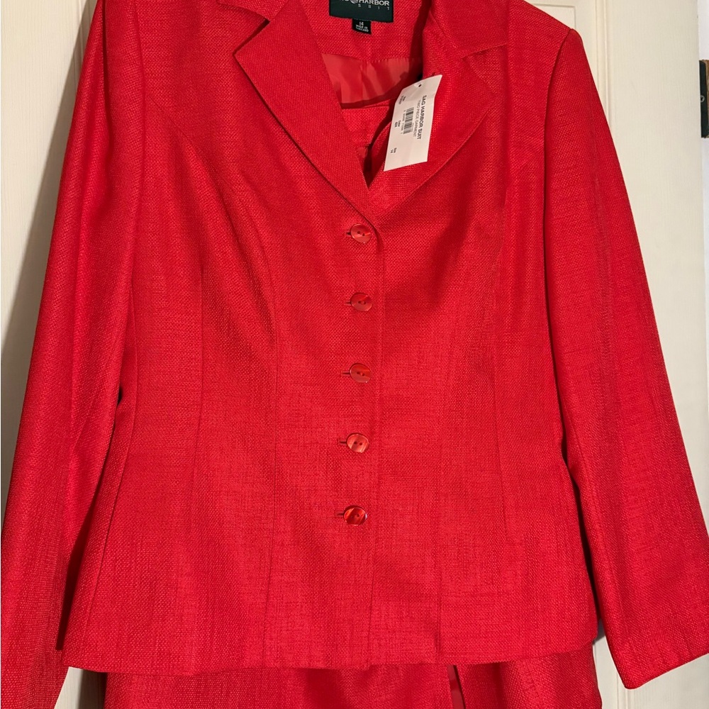 Sag Harbor Vibrant Red Two-Piece Set
